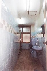 トイレの壁塗装でトイレの消臭　チャフウォール塗装　カルシウムペイント　室内空気清浄塗料